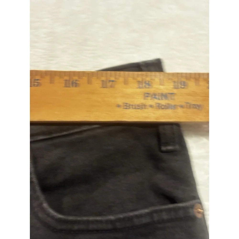 Levi's Signature Women's High-Rise Shorts‎ Heritage 18x34 Black Cutoff Raw Hem